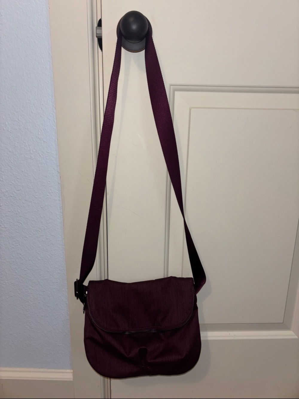 Lululemon festival all night Belt Crossbody Bag Deep Plum